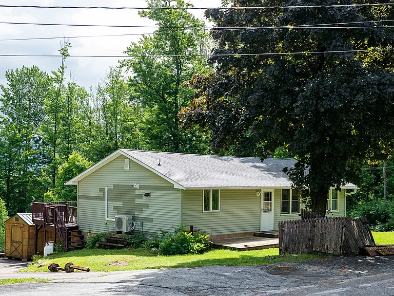 40 Campbell Rd — Photo 6