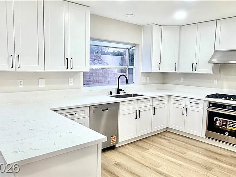 4595 Barnes Ct — Photo 33