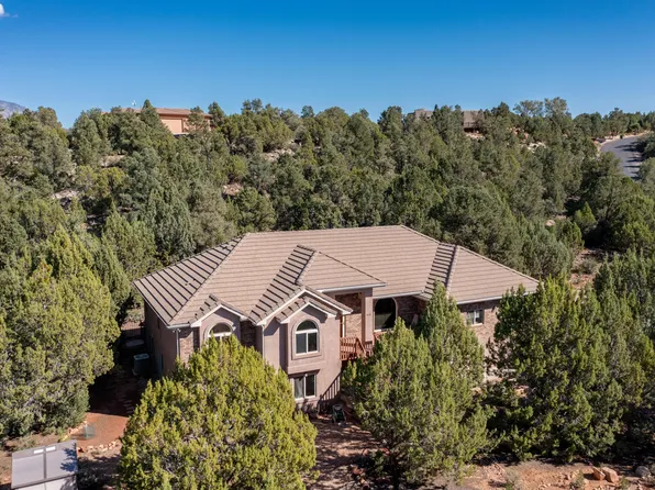 646 N Pinion Hills Dr, Dammeron Valley, UT 84783