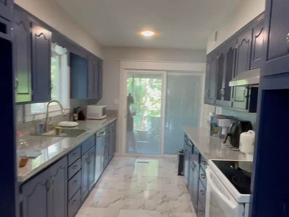 2nd image of 305 W 23rd St #1