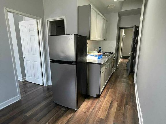 5th image of 2517 Avenue U Floor 2