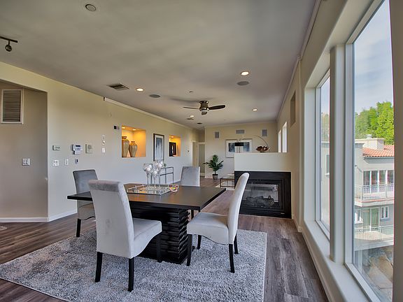 5th image of 8444 Hillcroft Dr