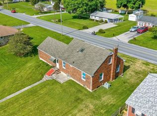 678 Littlestown Rd, Littlestown, PA 17340