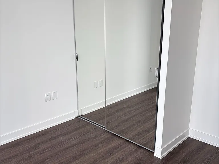 448 Burnhamthorpe Rd W #4210 — Photo 7