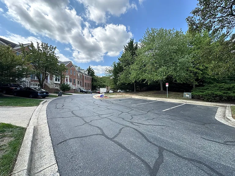 10175 Treble Ct — Photo 38