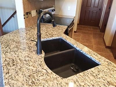 5th image of 2438 Maple Grove Dr