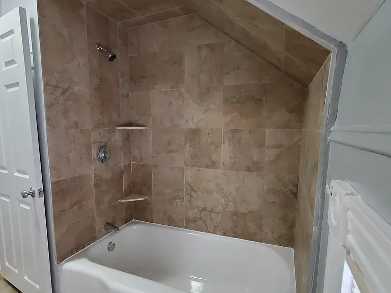 363 Osborn St — Photo 12