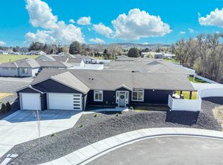 2521 W 19th Ct, Kennewick, WA 99337