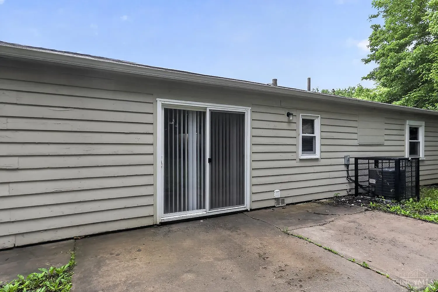 3 bed, 1175 sqft, $1,950 — Photo 4