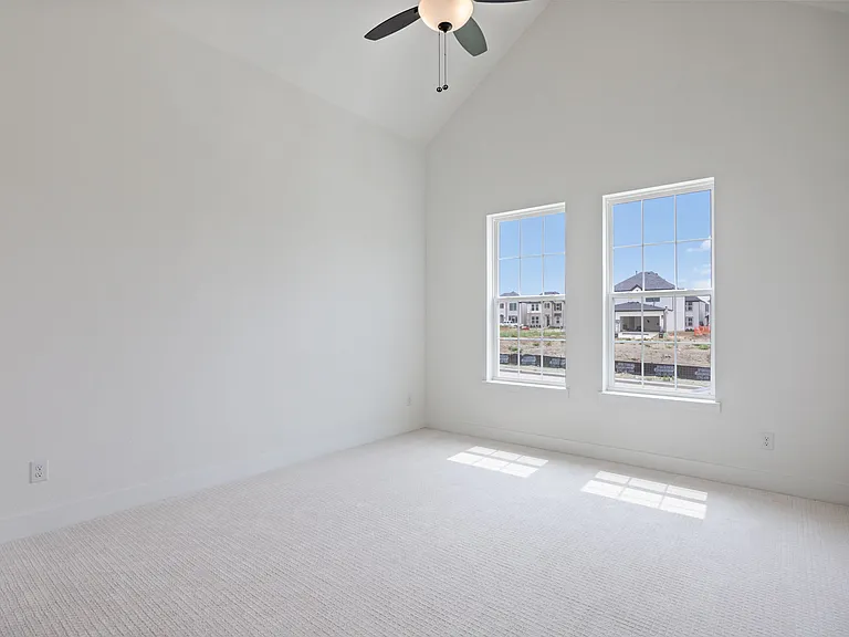 1st Floor Master Bedroom