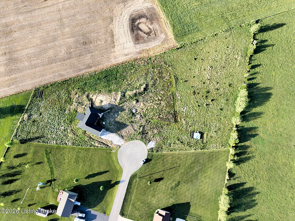 2nd image of 8 Kiersten Ct