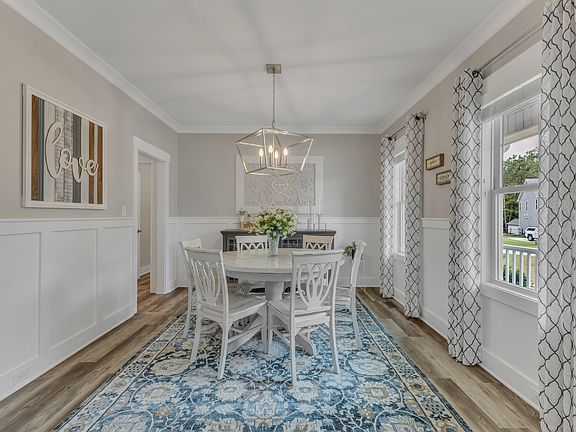 5th image of 63 Eastland Ct