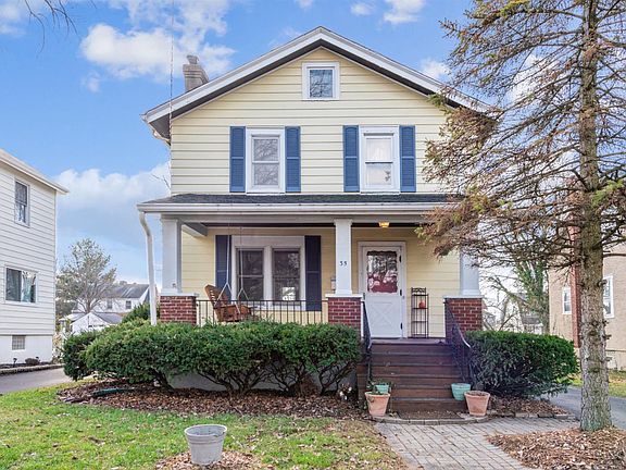 4th image of 35 Sheehan Ave