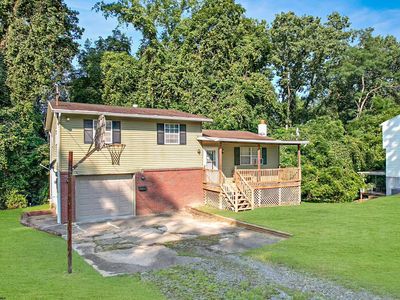 141 Grove St, Westover, WV, 26501