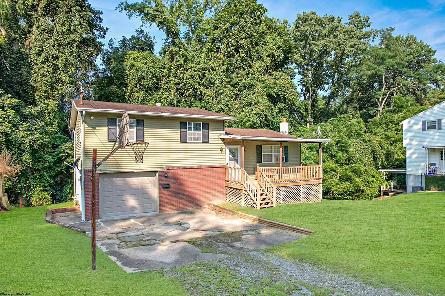 141 Grove St photo 1