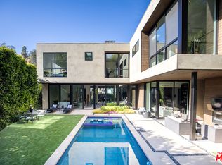 868 Leonard Rd, Los Angeles, CA 90049