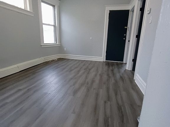 5th image of 169 Johnson Ave