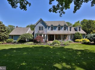 11 Bomaca Dr, Doylestown, PA 18901