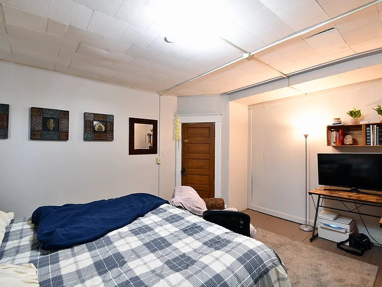1851 6th Ave #1 — Photo 8