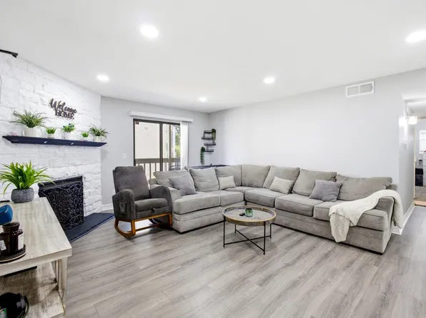8225 Fairmount Dr #5-105, Denver, CO 80247