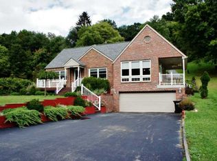 10180 Rinaman Rd, Wexford, PA 15090