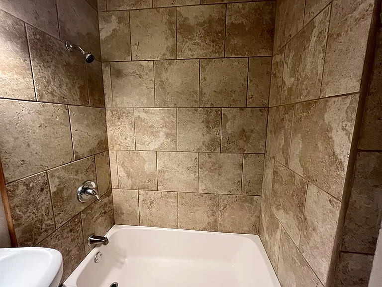 217 Stratford Ave #3 — Photo 26