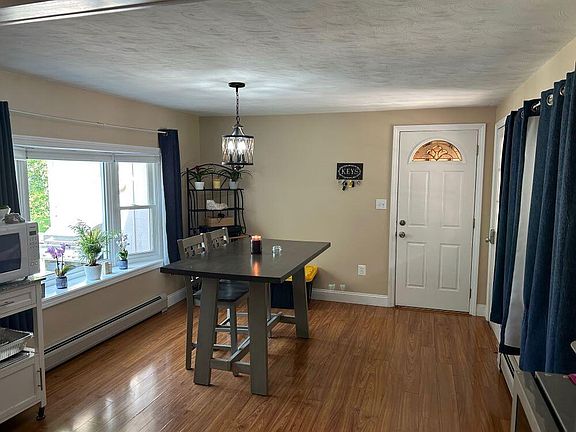 5th image of 23 Hemlock Avenue