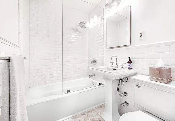 5th image of 50 King St APT 8D