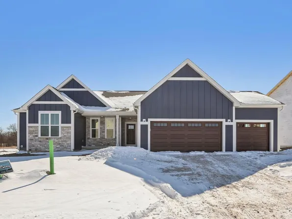 9250 South Overlook WAY, Franklin, WI 53132