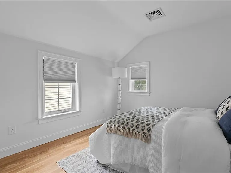 34 E Bowery St — Photo 22
