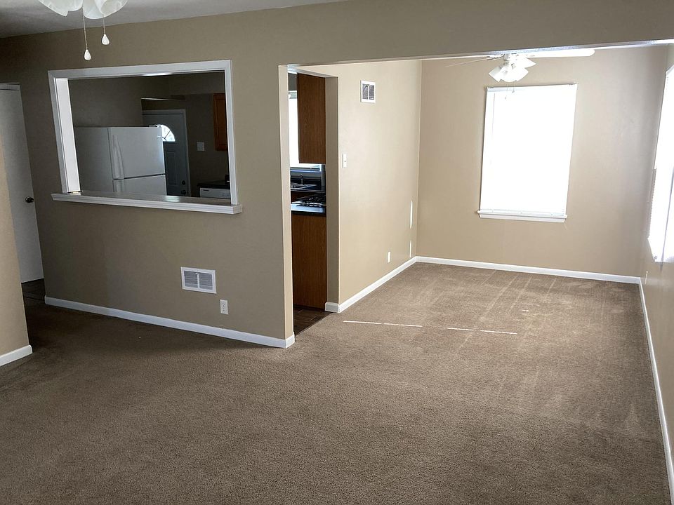 1st image of 10437 Dandridge Dr