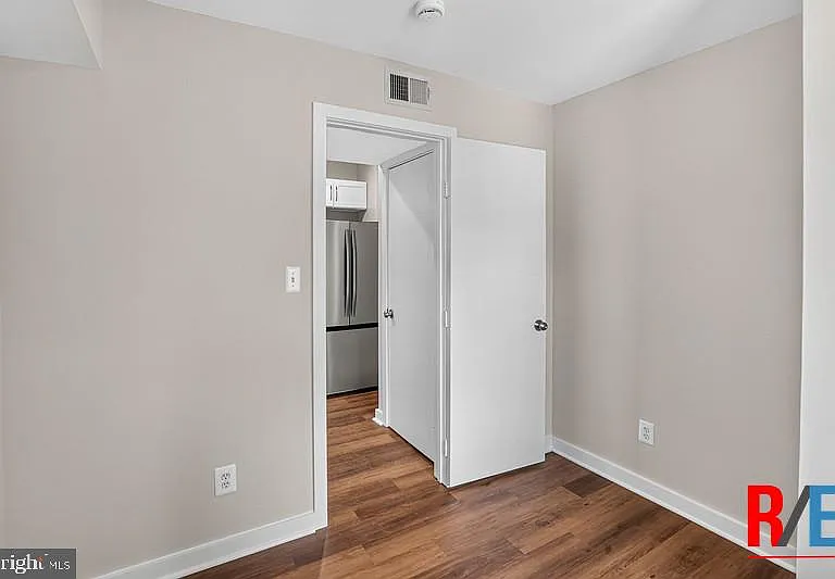 4306 Halley Ter SE #4 — Photo 15
