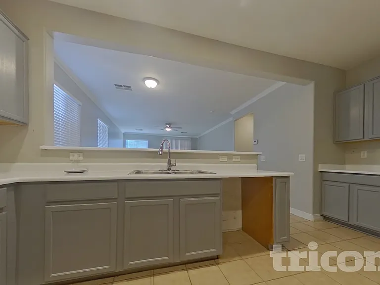 7022 W Carson Rd — Photo 8