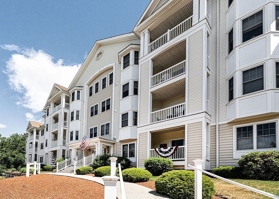 1st image of 15 Westchester Dr Unit 15