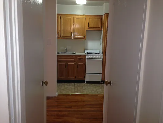 Rented by Knickerbocker Village NY Inc. | media 8