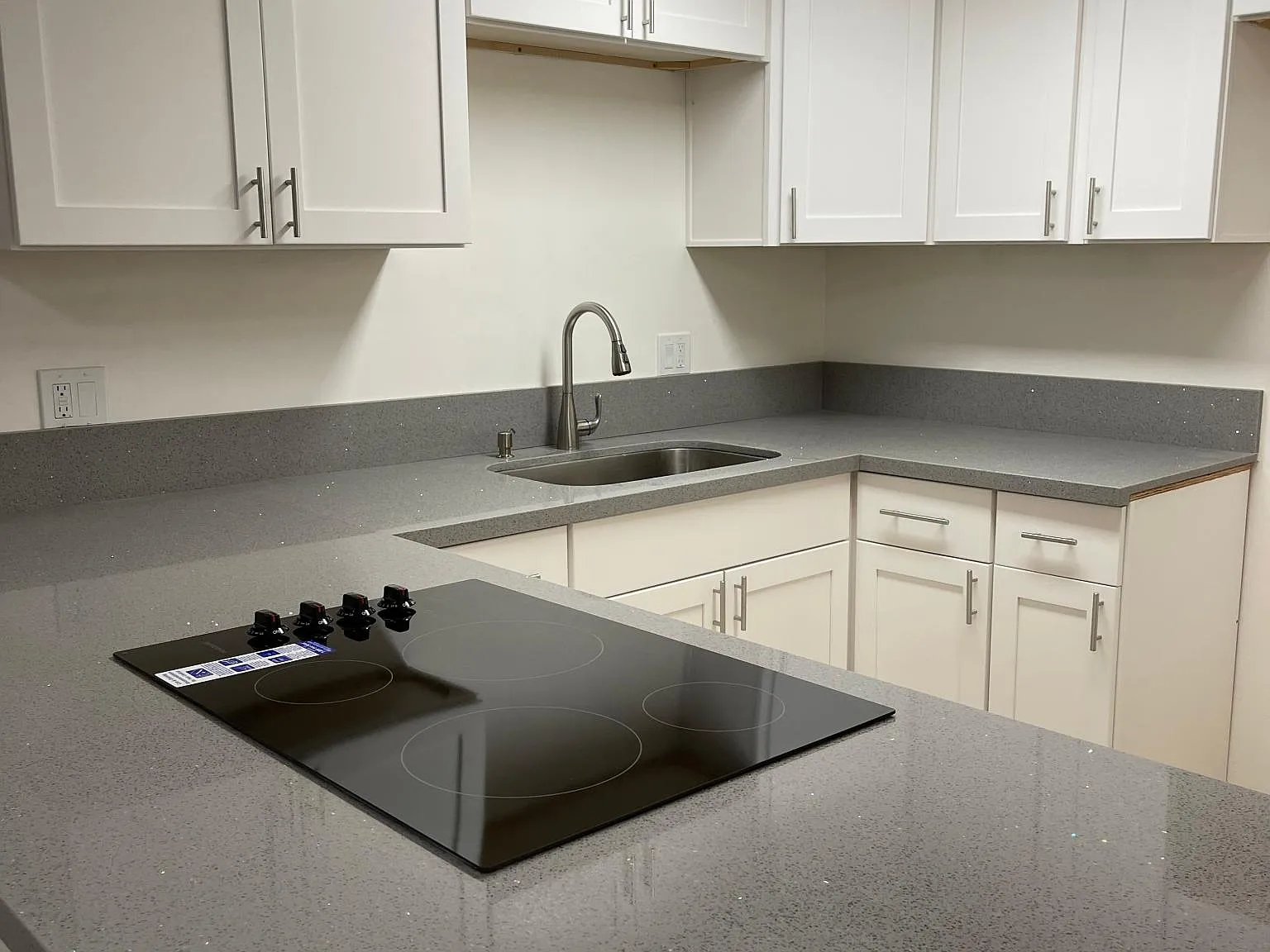 2 bed, 1.5 bath, 1200 sqft, $2,850 — Photo 4