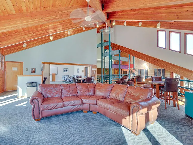 Building's Lounge
