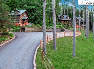 129 Alnic Ln, Banner Elk, NC 28604