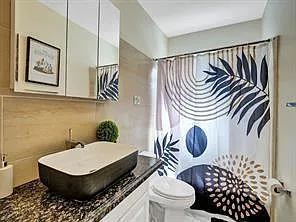 545 NW 46th Ave — Photo 7