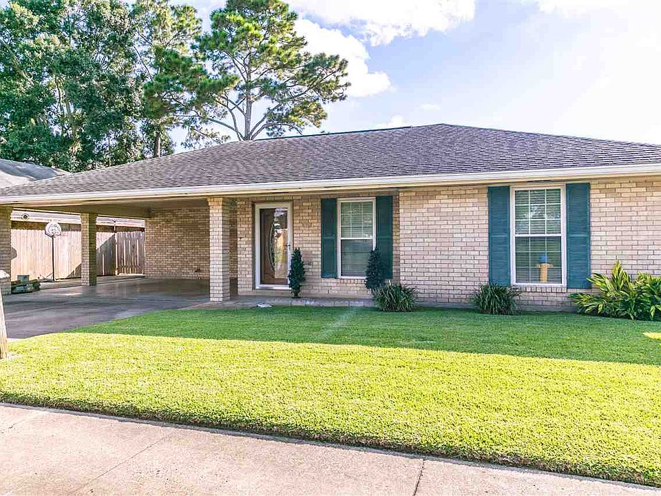 1st image of 2004 Acadian Dr