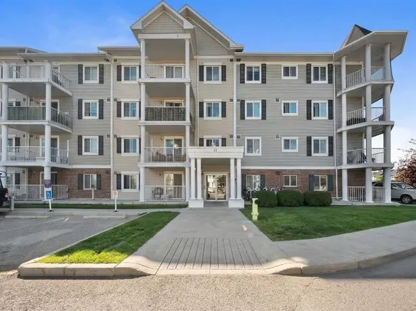 10 Country Village Park SE #3206, Calgary, AB T3K 0W5