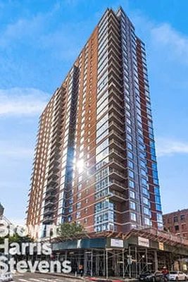 Rented by Brown Harris Stevens | media 20