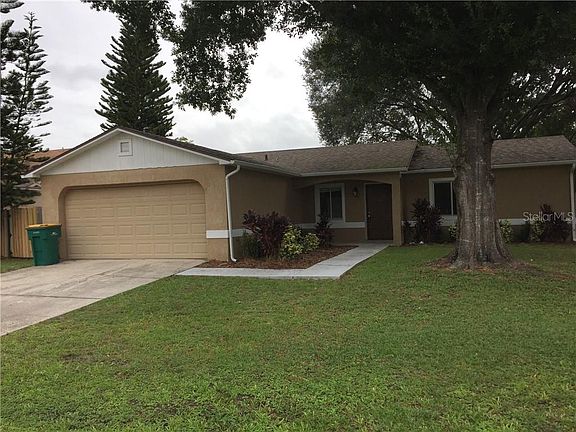 4th image of 921 Salerno Ct