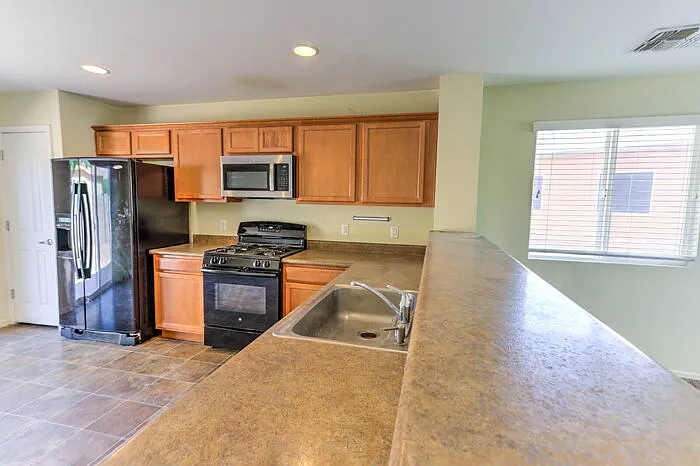 5095 E Fishhook Ct — Photo 10