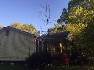 290 Dickeyville Rd, Trion, GA 30753