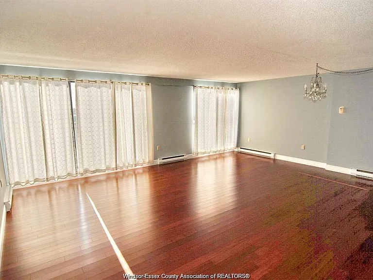 380 Pelissier St #904 — Photo 15