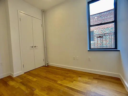 Rented by Bohemia Realty Group | media 17