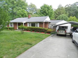 4306 Fulton Dr, Knoxville, TN 37918