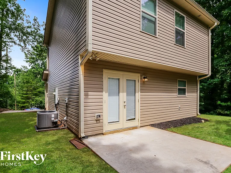 2375 Belaire Dr — Photo 15
