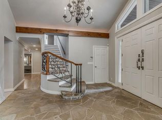 1600 Guilford Ln, Nichols Hills, OK 73120